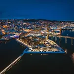 아파트 Spacious With A Great View Over 트롬쇠