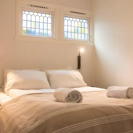 Spacious With A Great View Over