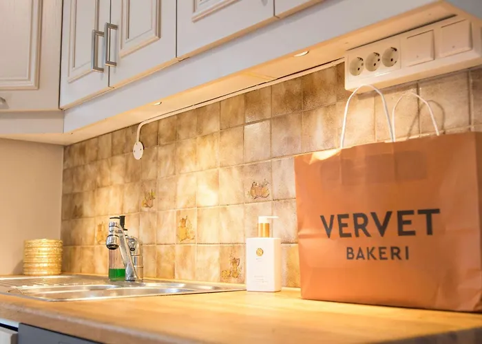 Spacious With A Great View Over Tromsø