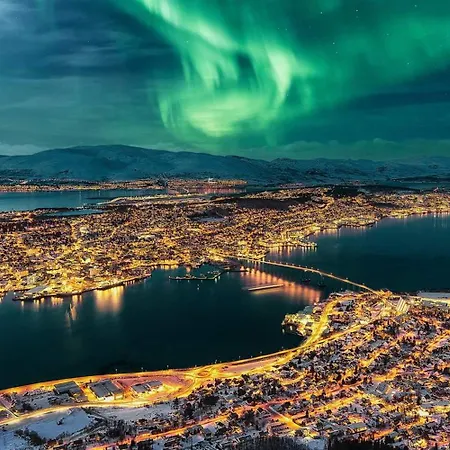 Spacious With A Great View Over Daire